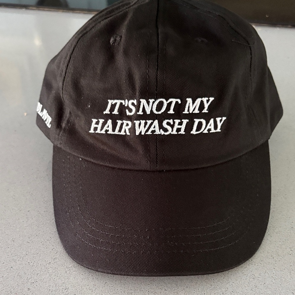 Casual Black Embroidered Cap
